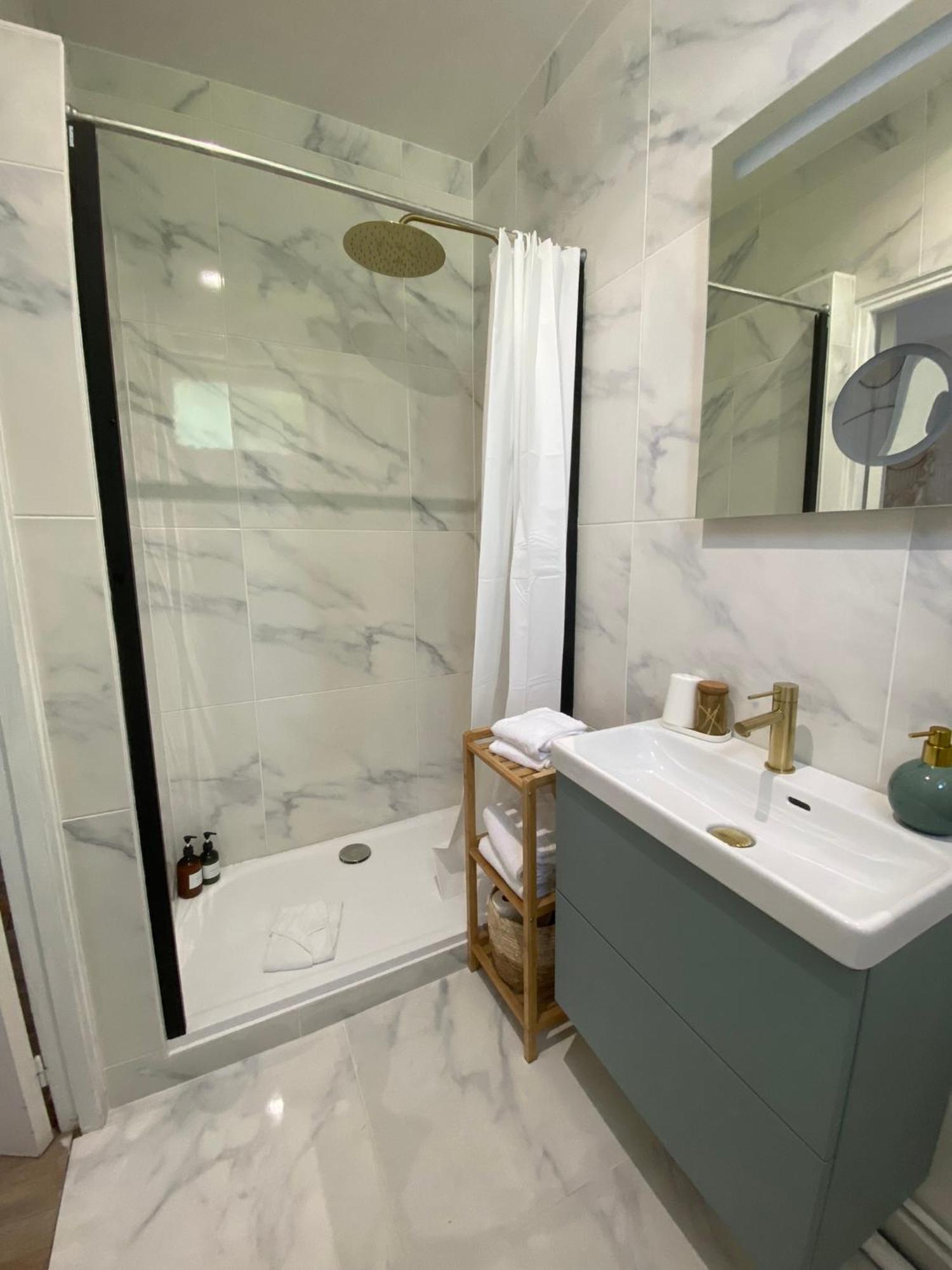 Chambre Centre Ville Le Blanc Luaran gambar